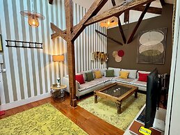 Studios with Mezzanine Rua da Moeda