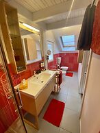 Studios with Mezzanine Rua da Moeda