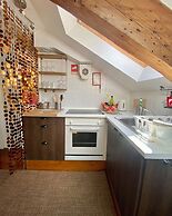 Studios with Mezzanine Rua da Moeda