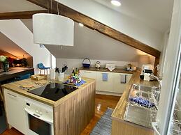 Studios with Mezzanine Rua da Moeda