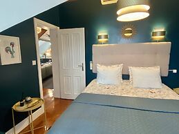 Studios with Mezzanine Rua da Moeda