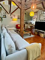 Studios with Mezzanine Rua da Moeda