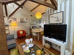 Studios with Mezzanine Rua da Moeda