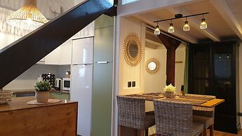 Studios with Mezzanine Rua da Moeda