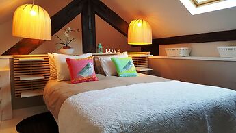 Studios with Mezzanine Rua da Moeda