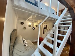 Studios with Mezzanine Rua da Moeda