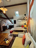 Studios with Mezzanine Rua da Moeda