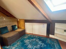 Studios with Mezzanine Rua da Moeda