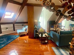 Studios with Mezzanine Rua da Moeda