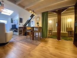 Studios with Mezzanine Rua da Moeda