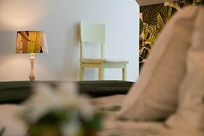 Studios with Mezzanine Rua da Moeda