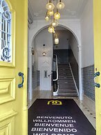 Studios with Mezzanine Rua da Moeda