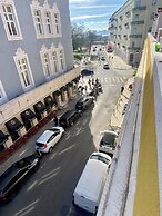 Studios with Mezzanine Rua da Moeda