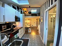 Studios with Mezzanine Rua da Moeda