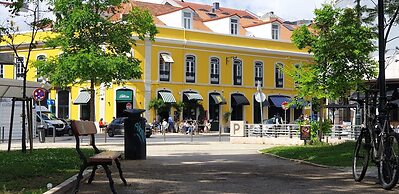 Studios with Mezzanine Rua da Moeda