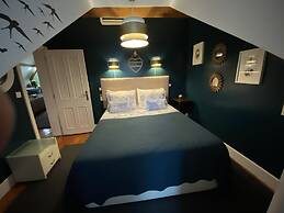 Studios with Mezzanine Rua da Moeda