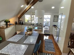 Studios with Mezzanine Rua da Moeda