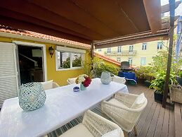 Studios with Mezzanine Rua da Moeda