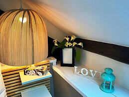 Studios with Mezzanine Rua da Moeda