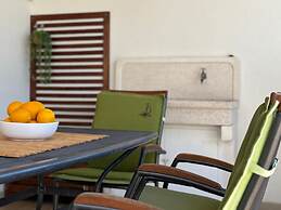 Spacious Chic Residence