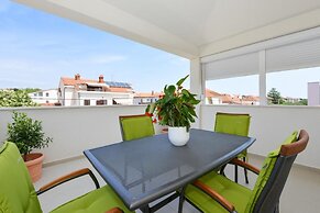 Spacious Chic Residence