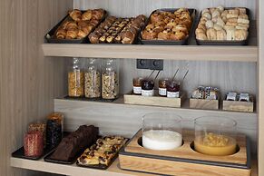 37 Lodge La Défense Courbevoie