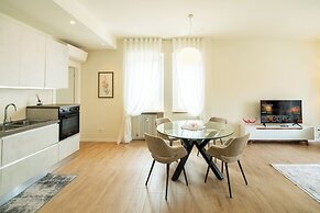 Large Filippini residence a few meters from the Arena