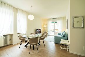 Large Filippini residence a few meters from the Arena