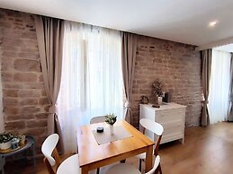 Rialto Luxury Apartment