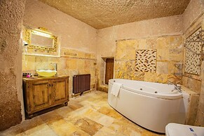 Royal Cave Hotel