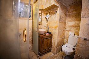 Royal Cave Hotel