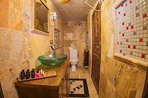 Royal Cave Hotel