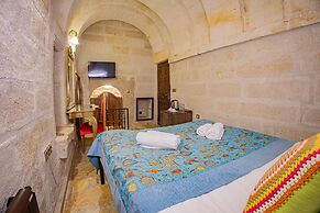 Royal Cave Hotel