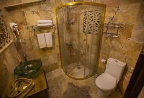 Royal Cave Hotel