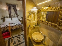 Royal Cave Hotel