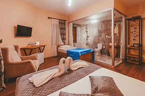 Pigeon Valley Stone House