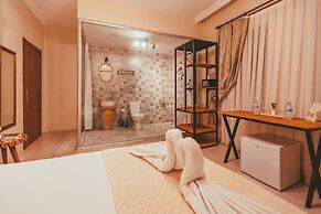 Pigeon Valley Stone House