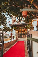 Pigeon Valley Stone House