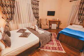 Pigeon Valley Stone House