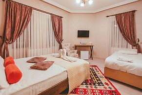 Pigeon Valley Stone House