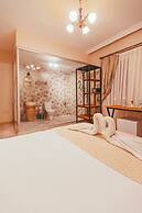 Pigeon Valley Stone House