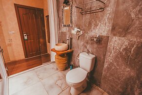 Pigeon Valley Stone House