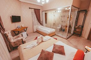 Pigeon Valley Stone House