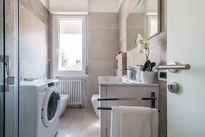 Grey Pearl in Prato della Valle