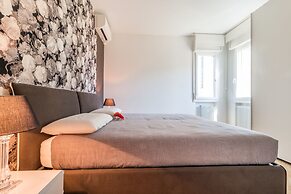 Grey Pearl in Prato della Valle