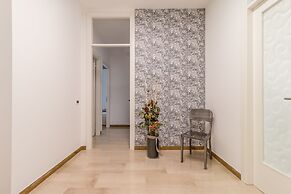 Grey Pearl in Prato della Valle