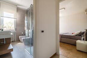 Grey Pearl in Prato della Valle