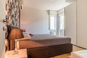 Grey Pearl in Prato della Valle