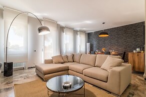 Grey Pearl in Prato della Valle