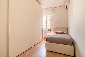 Grey Pearl in Prato della Valle